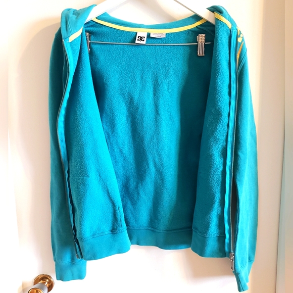DC Zip Up Hoodie Turquoise Yellow Woman Size Medium EUC - Picture 9 of 12